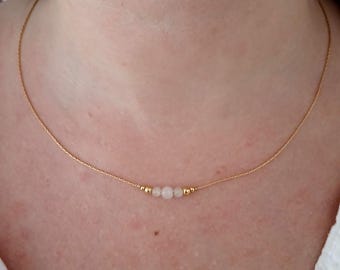 Short rose quartz gold necklace,minimal jewel for woman,gold gem stone minimalist jewelry,thin simple necklace,subtle crystal choker