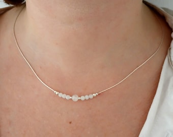 Moonstone dainty silver necklace,minimalist jewel for woman,silver gem stone minimalist jewelry,delicate layering simple crystal boho choker