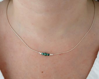 Short african turquoise silver necklace,minimalist jewel for woman,silver stone minimalist jewel,delicate layering green blue crystal choker