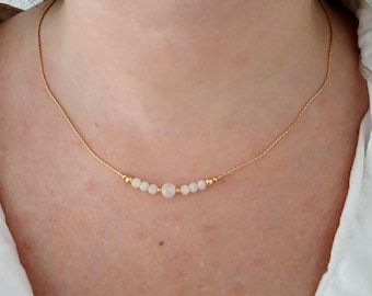 Moonstone dainty gold necklace,minimalist jewel for woman,gold gem stone minimalist jewelry,delicate layering simple crystal boho choker