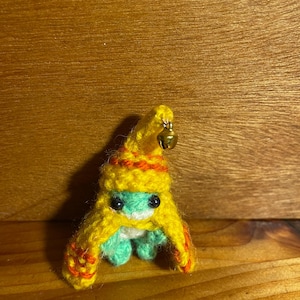 Hand Knitted Frog | TINY FROGGY: The Good Sleep Wizard | The smallest little wizard frog | Vegan