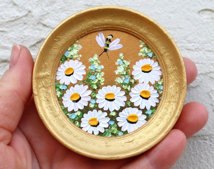 Daisy Original Floral Art Honeybee Artwork Miniature Bee Painting Small ...