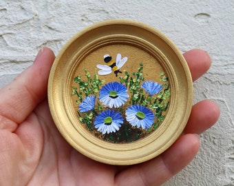 Bee Mini Painting on Cornflowers Flower Painting Small Artwork Impasto Round Miniature Wall Art Honey bee 2.3х2.3 in