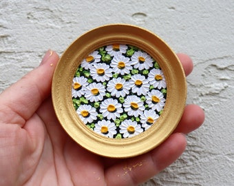 Daisy Miniature Painting Original Floral Art Small Round Artwork Mini Oil Painting Gold Frame White Flowers Daisies Wall Art  2.4х2.4 in