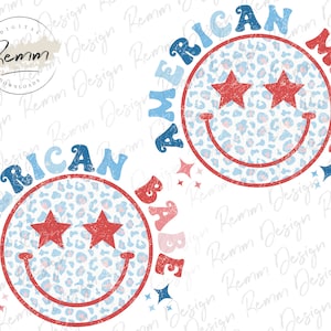 Puede incluir: Dos caras sonrientes rojo, blanco y azul con estrellas por ojos y un fondo de estampado de leopardo. El texto "American Made" y "American Babe" está escrito alrededor de las caras sonrientes.
