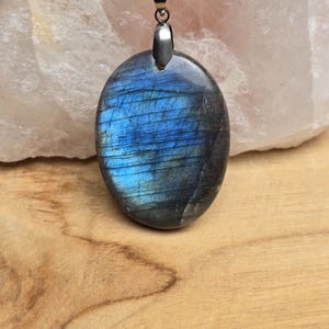 Ciondolo in labradorite del Madagascar