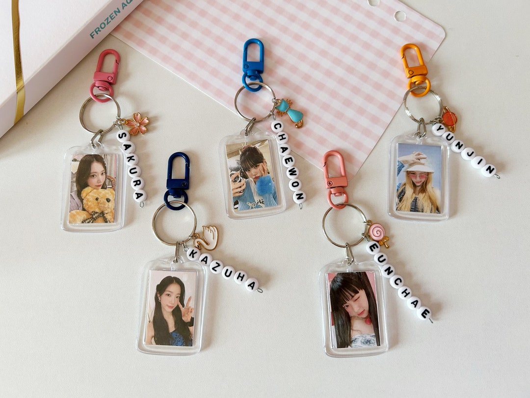 LE SSERAFIM 遅かっ fim's club KEYRING サクラ キーリング 売買 LE SSERAFIM 遅かっ fim's club KEYRING サクラ キーリング 売買