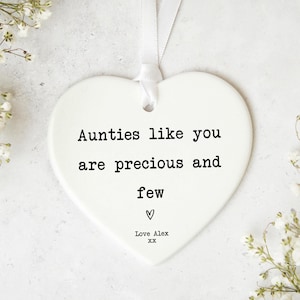 Regalo per la zia, ornamento a forma di cuore in ceramica / nastro bianco / stampa UV / 8 cm x 7 cm, con possibilità di confezione regalo personalizzata.