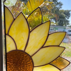 Stained Glass Corner Sunflower