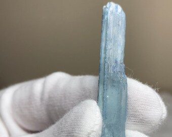 33.2 Carat Aquamarine - Incredible Rare Dark Blue Drip Color - Rainbow Inclusion