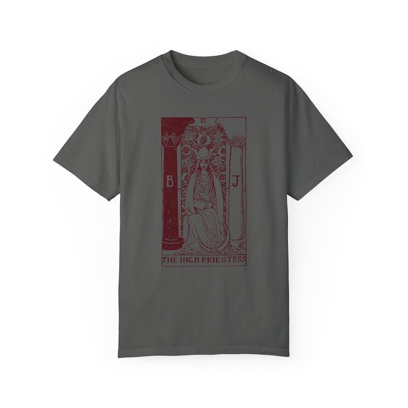 The High Priestess Tarot Shirt Comfort Colors Tarot Card Shirt Goddess Shirt Tarot Crewneck Vintage Tarot Divine Feminine Witchy Stuff Alt Pepper