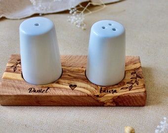 Christmas gift, salt shaker, salt and pepper, family gift, wedding gift, personalised