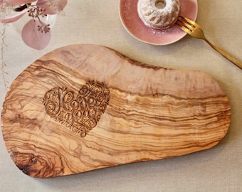 Regalo San Valentín, regalo de boda, tabla de cortar personalizada, madera de olivo, grabado, corazón, te quiero, tabla de servir, regalo para ella