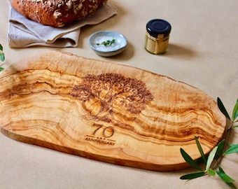 Planche à découper, personnalisée, bois d'olivier, gravée, cadeau de Noël, cadeau de mariage, arbre de vie, planche à petit-déjeuner, arbre