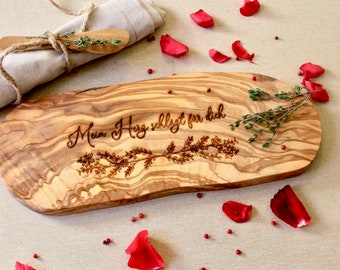 lovers gift,personalized gift,gift for mom,Valentines day, personalized cutting board, engraved olive wood board, christmas gift