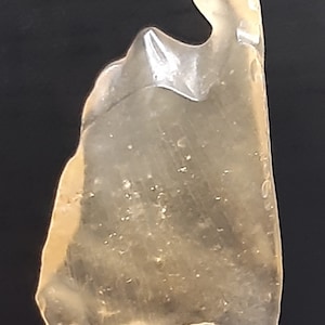 Verre du désert libyen (Veuillez lire la description et voir les photos pour la taille)