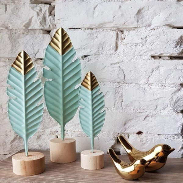 Modern Feather Wooden Beauty Home Decorations Simple Miniature Figurines for Living Room Table Office Gift Home Decoration 2023
