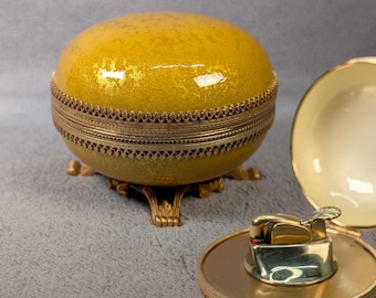 Rare Evans Enamel Lighter - Yellow, Gold Eggshell Guilloche - Midcentury Hollywood Regency - Excellent Condition - Working Vintage Lighter