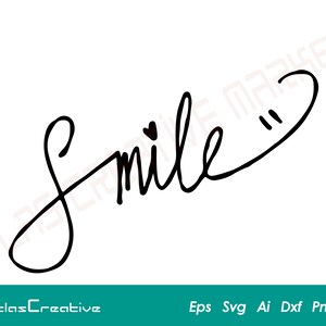 Puede incluir: Escritura cursiva en blanco y negro que dice "smile" con dos peque&ntilde;os puntos sobre la "e" para representar los ojos.