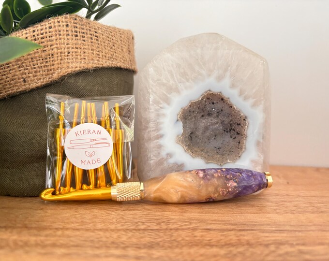 Standard Crochet Hook Set Peach Purple With Gold Flakes