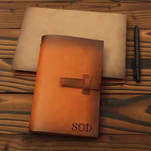 Diario de cuero personalizado con portalápices, Diario de páginas recargables, Regalo de Navidad, Diario personalizado 2024, Regalo de cumpleaños