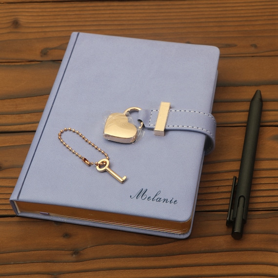 UNIANE Journal intime à cadenas,Journal intime pour garçon avec code,Idée cadeau de rentrée scolaire pour garçon de 8 9 10 11 12 13 14 15 16 ans, Cadeau d'anniversaire,Carnet pour enfant,Carnet (Jaune