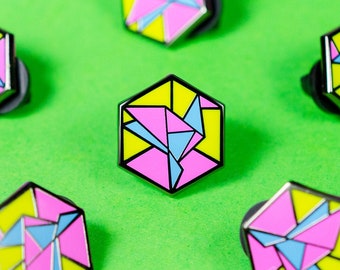 Pansexual Pride Freedom Cube Enamel Pin (20x17.5mm) – Black Nickel Metal Clasp