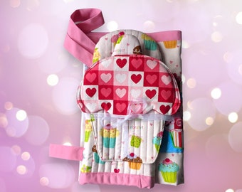 Children's half apron with matching functional oven mitts. Made like an adult oven mitt!