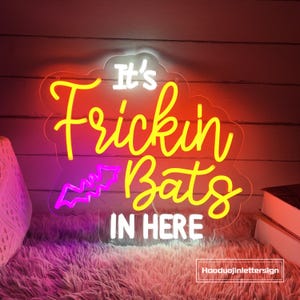 It&#39;s Frickin Bats In Here Neon Sign, Custom Halloween LED Neon Light Home Wall Decor Halloween Party Spooky Vibes Decoration,Halloween Gift