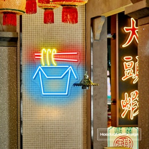 Chińskie pudełko na wynos LED Neon Sign, niestandardowa chińska restauracja Ramen Noodles Box Neon Light Kitchen Wall Decor Chińskie jedzenie uliczne Open Sign