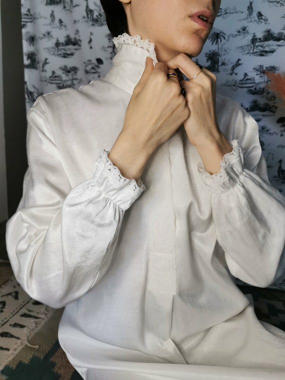 Victorian style nightgown in silk and lace
