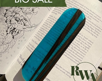 POESIA – Engraved Epoxy & Wood handmade bookmark as sister in law gift. Personalized gift for yourself