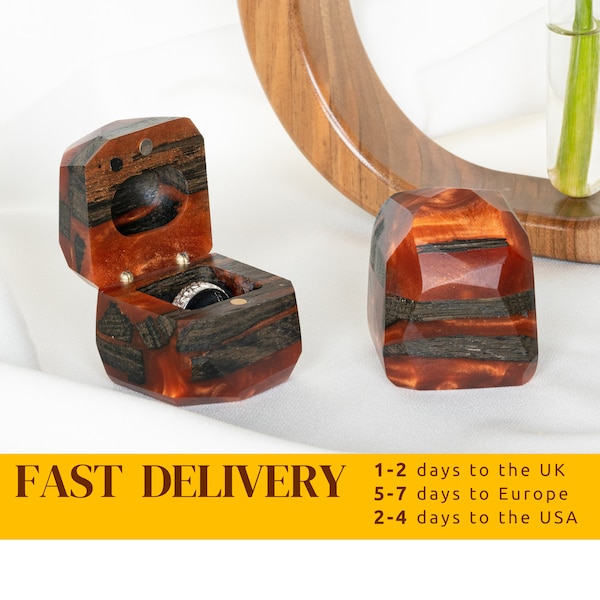 METEORITE – Boîte à bagues en résine ambrée et bois pour proposition. Boîtier de bague de fiançailles unique à facettes. Boîte mystère à bijoux en bois faite main