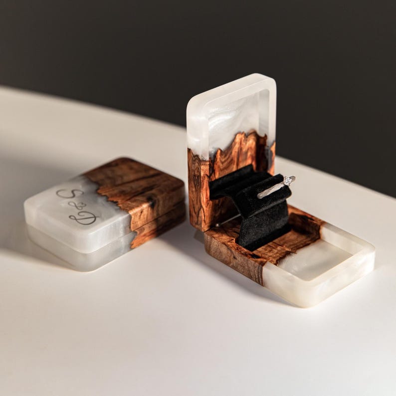 FLIP – Proposal Green Ring Box Epoxy & Wood. Custom Slim Engagement ring box as sentimental gift for her image 5