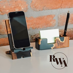 SMART – Organizer da scrivania in resina e legno. Supporto per telefono, portapenne e biglietti da visita, porta biglietti da visita. Regalo unico per giudice, capo, dipendente