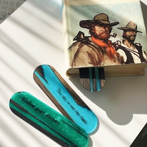POESIA blue epoxy & wood bookmark personalized. Great Book lover gift. Unique gift for readers. Customize with Initials, Name, or a Phrase Emerald green