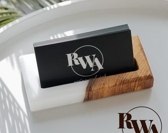 ORIGINALE – Porta biglietti da visita in resina e legno come decorazione per l'ufficio delle risorse umane. Organizzatore da scrivania personalizzato come piccola idea regalo per i colleghi
