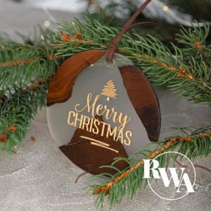 Merry Christmas Ornaments bulk. Personalized Xmas ornaments. Resin and wood Christmas decorations with leather stripe