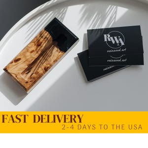 ORIGINAL - Porte-cartes de visite en résine noire et bois. Cadeau fait main pour homme. Accessoires de bureau pour hommes