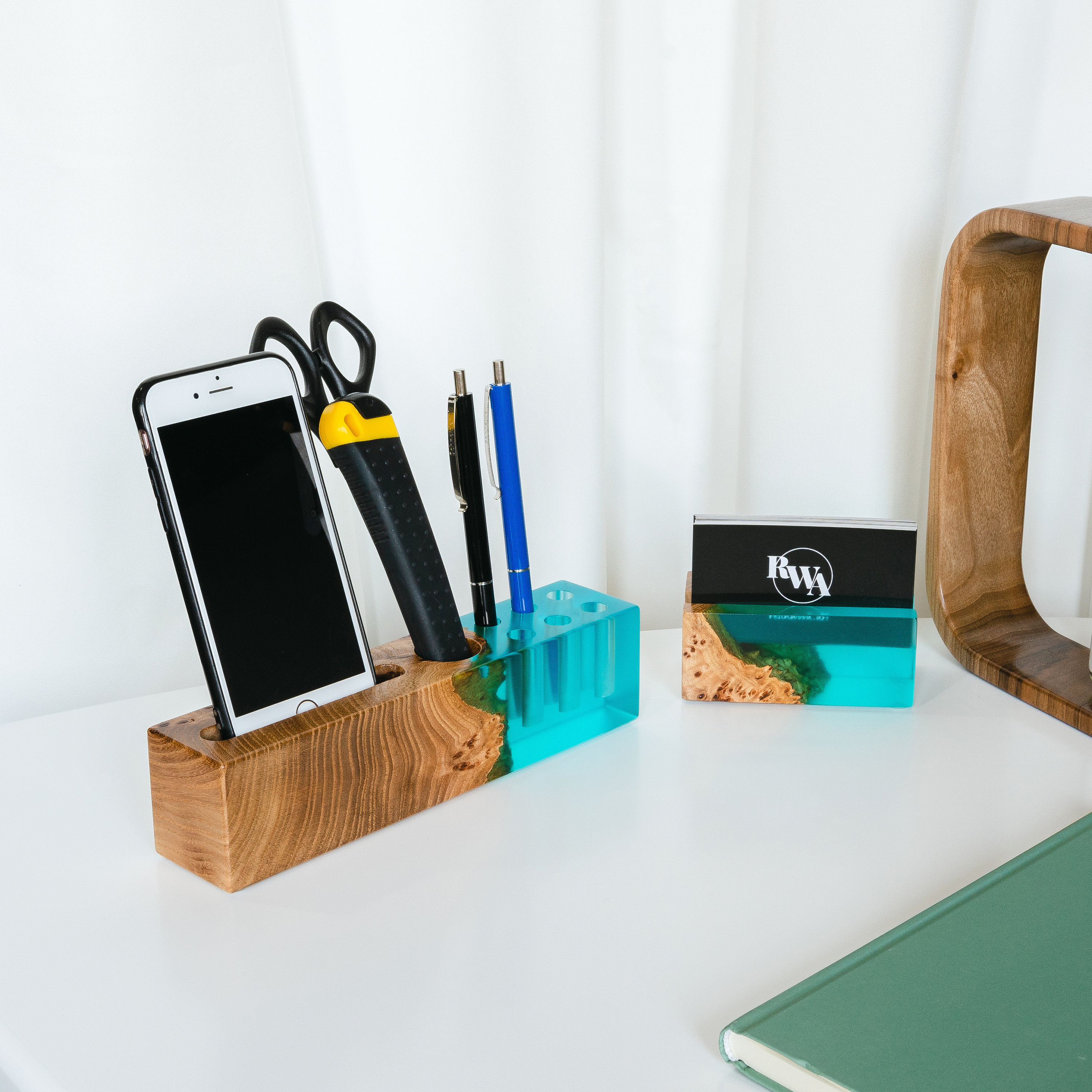 ELEMENT – Black Resin & Wood Desk Organizer Set: Business