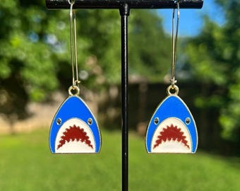 Pendientes de tiburón