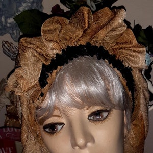 gold turban