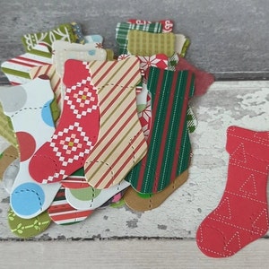 50 Stück gemusterte Weihnachtsstrumpf Stanzen für Papier Basteln Scrapbooking Stanzen Karte Topper Festliche Handwerk