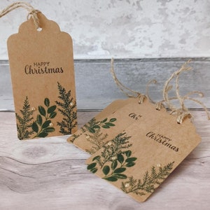 10er Pack Vintage Foliage Festive Happy Christmas handgemachte Geschenkanhänger für Geschenke Geschenkverpackung