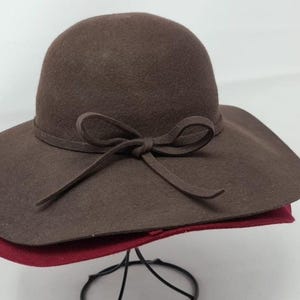 Wide Brim Wool Felt Cloche Hat: Vintage Style Fedora with Bow