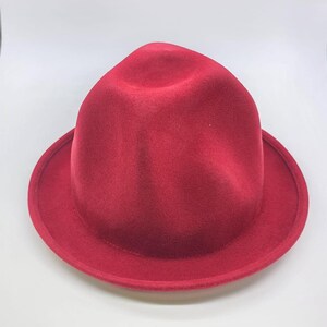 Handcrafted Oversized Wool Oversized Odd Shaped Tall Hat
Felt Hat:Custom Branding