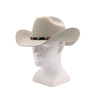 Wool cowboy hat

Wide brim cowboy hat

Western cattleman hat

Western cowboy hat

Men’s wool cowboy hat

Women’s wool cowboy hat

Secondary Keywords (Style / Use)

Cattleman style hat

Rancher hat

Rodeo hat

Country western hat

Western fashion hat

Outdoor western hat

Descriptive / Long-Tail Keywords

Handmade wool cowboy hat

Wide brim western hat

Classic cattleman style cowboy hat

Western wear accessory

Festival cowboy hat

Durable wool western hat