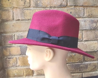 Fedora hat Crushable Wool Felt Fedora: 1940s Indiana Jones Style, Grosgrain Band Branding & customisation