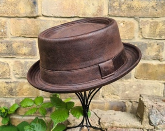 Leather-Look Pork Pie Hat: Unisex Vintage Style, Custom Branding