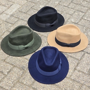 Classic Fedora Hat | Black Pure Wool Men's Hat Authentic 1940s Retro Vintage Style  Fedora Hat Pure Wool Men's Hat Authentic 1940s Retro Vintage Style with authentic Fedora hat's Men's Grosgrain Band